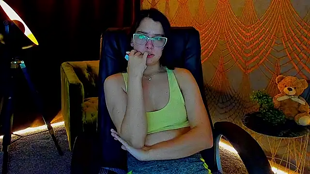Livia_Shy