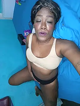 DulcitaaThic webcam