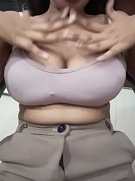 Sexy_kavya67