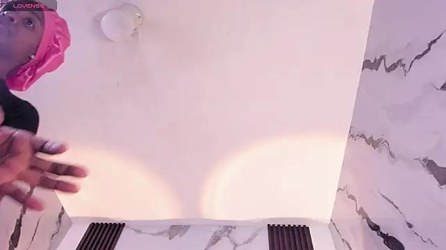 averline_sterling webcam