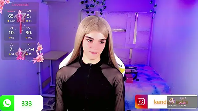 Sophiaa_doll_ webcam