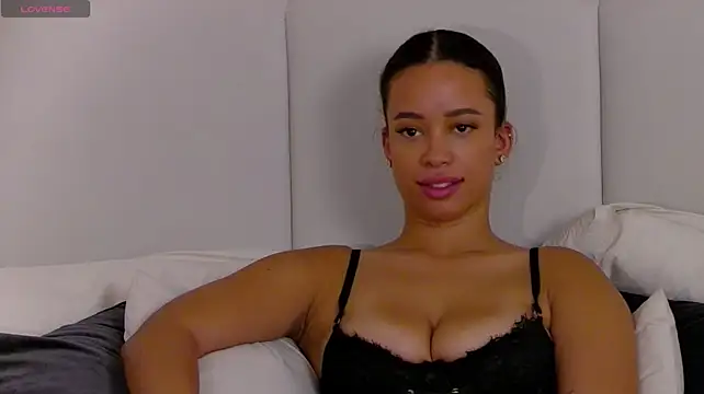 CamilleeAmourr webcam