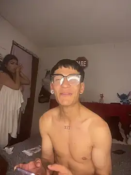 LulyTits webcam