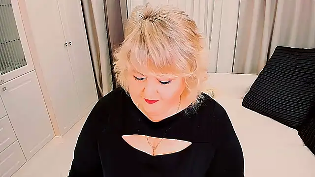 BIGTITSBBW webcam