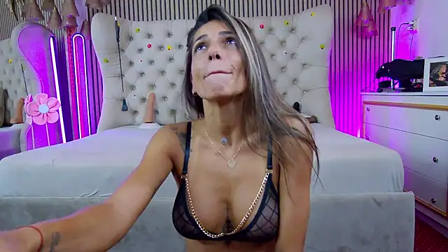 PlayfulShow webcam