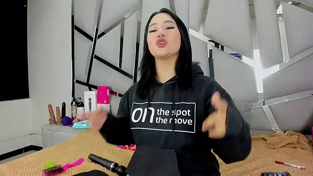 Catherinee69_x webcam