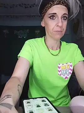LashOutHeartlessP webcam