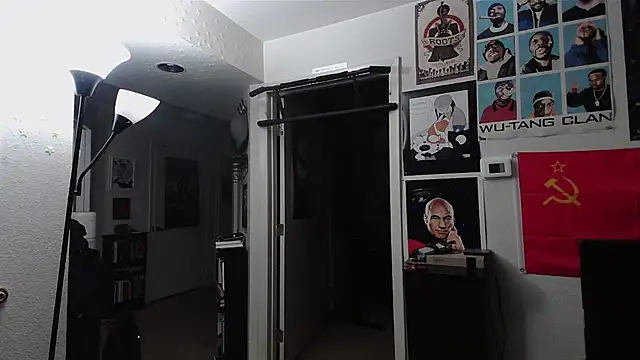 biggerisbetter12 webcam
