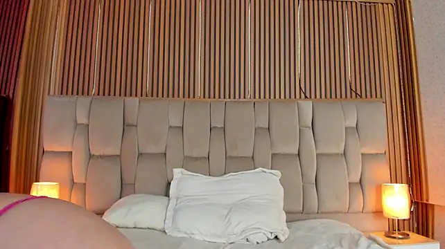 MiaVolkova webcam