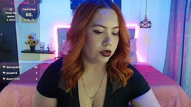 Srta_saraa webcam