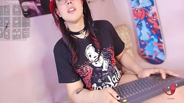 Lucy-morninghstar webcam