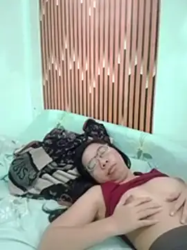 Horny_gelyn webcam
