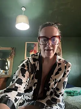Naughty-Natx webcam