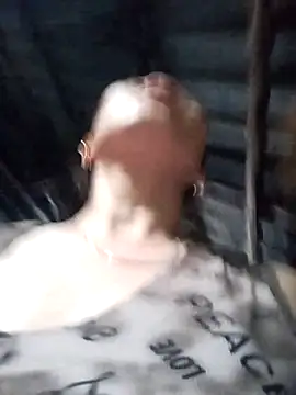 Alisa_x9x webcam