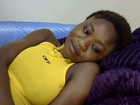 SweetTemptationKE webcam