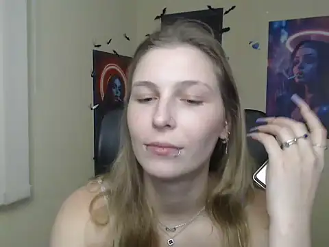 StrangerGi webcam
