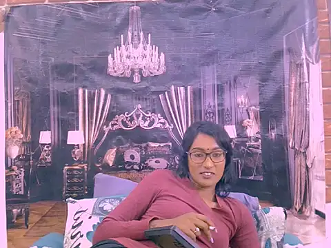 IndianRebel4u2Luv webcam