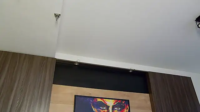 EllaaLux webcam