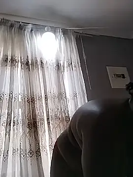 JuicyHoney_01 webcam