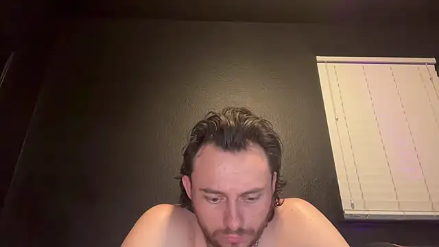 Cloudyydayzz webcam
