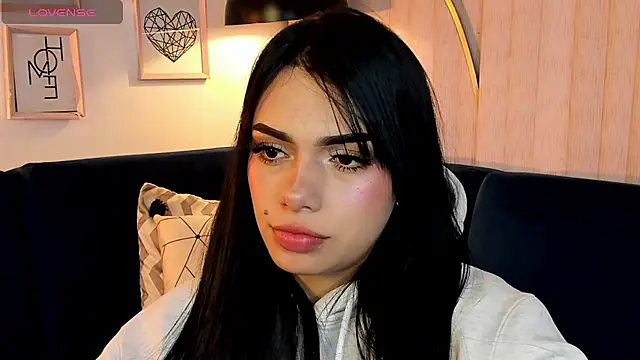 mila__vega webcam