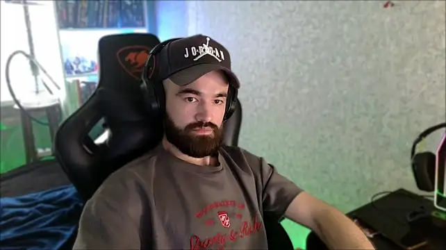 _Serious_Man webcam