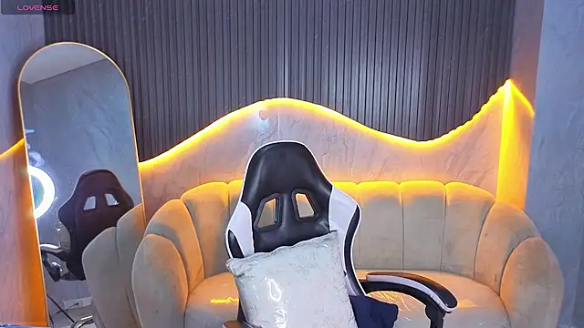 kimmy_tx webcam