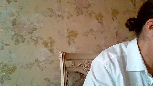 MagicalButterfly5 webcam