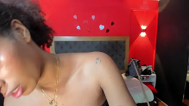 YayaHilton