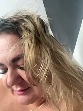 MikyVesela webcam