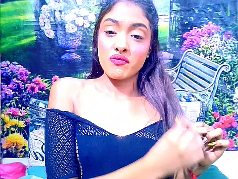 IndianPretty14u2Luv webcam