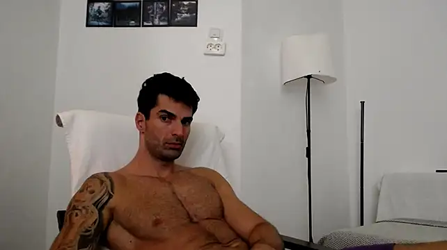Verycutex live cam on StripChat