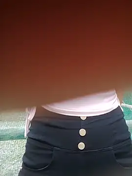 Thobaby112 live cam on StripChat