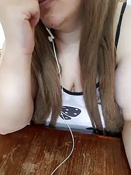 Madam_bezzzoul webcam