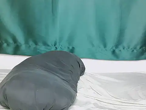 Queen_pretty3 webcam