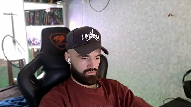 _Serious_Man webcam