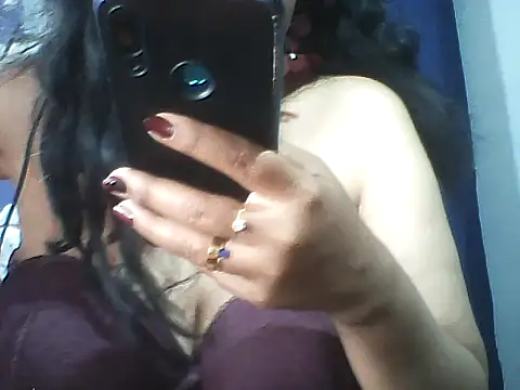 layanah12 webcam