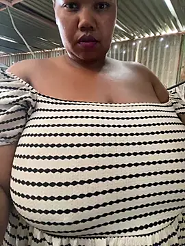 Curvycandy95 webcam