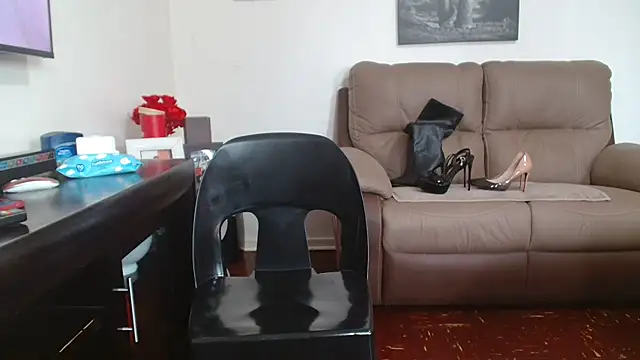 Hotcougar webcam