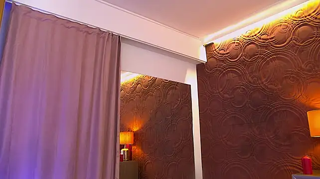 TaniaKaverina webcam