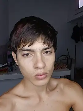 Thebestboyhot webcam