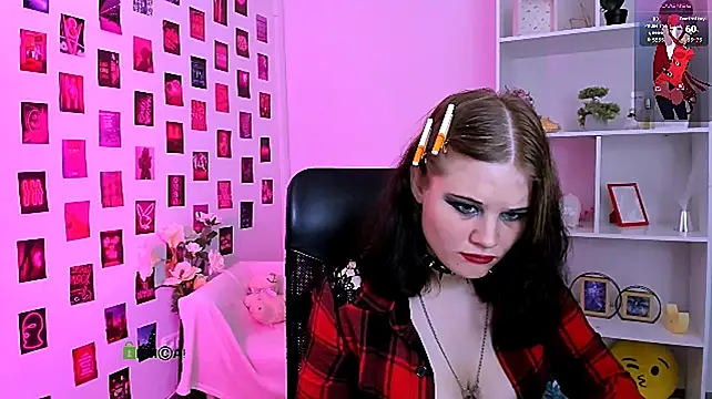 nikki_kiss_