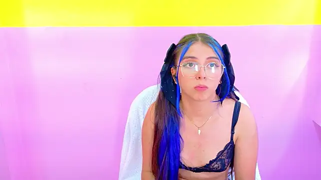Kyomi_Hunt webcam