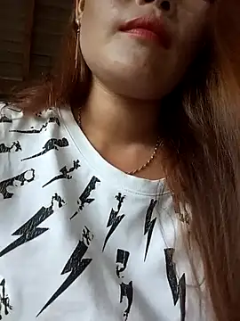 Ttitii99 live cam preview