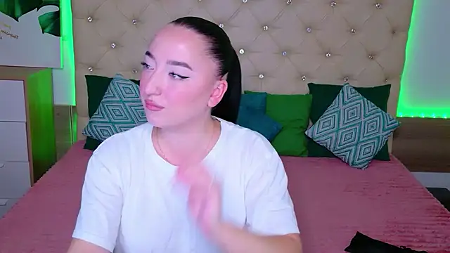 AVA_MAXIMUS webcam