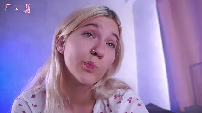 CammyYoula webcam
