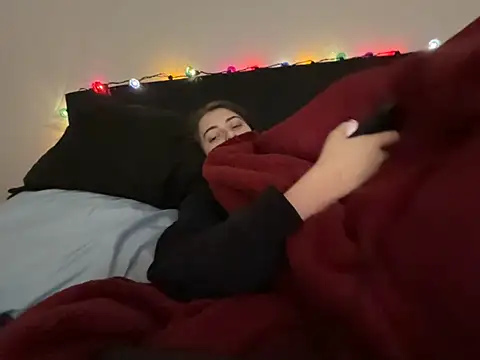 Snowbunnycake_131 webcam