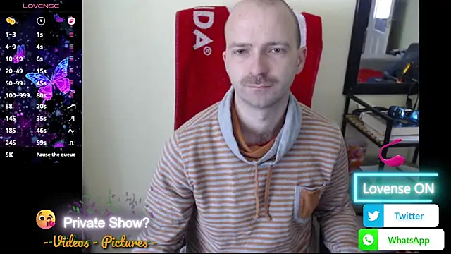 RealManHaveHairy webcam