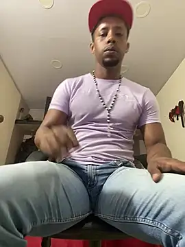 AlejoKhalifa_ webcam