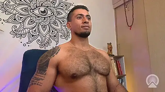 aaroncolombia webcam